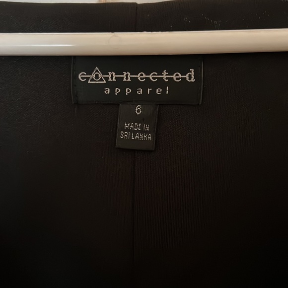 Dress - Picture 4 of 4